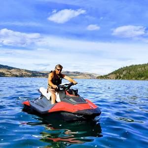 Meet your Posher, Barry